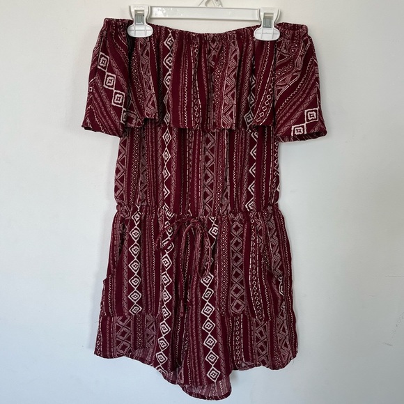 AMERICAN EAGLE OFF THE SHOULDER ROMPER - Picture 2 of 3